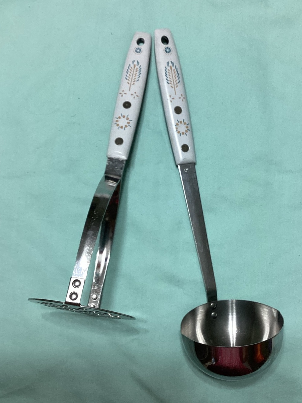 ECKO Set of 2 Stainless Steel Kitchen Tool Set Flint Arrowhead Harvest Wheat